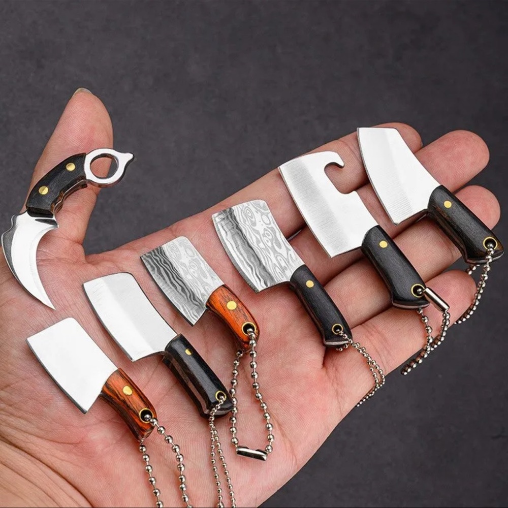 $2 MINI UTILITY KEYCHAIN. ONE AT RANDOM. $2 WITH ANY $10 ORDER OR MORE - Picture 7 of 16